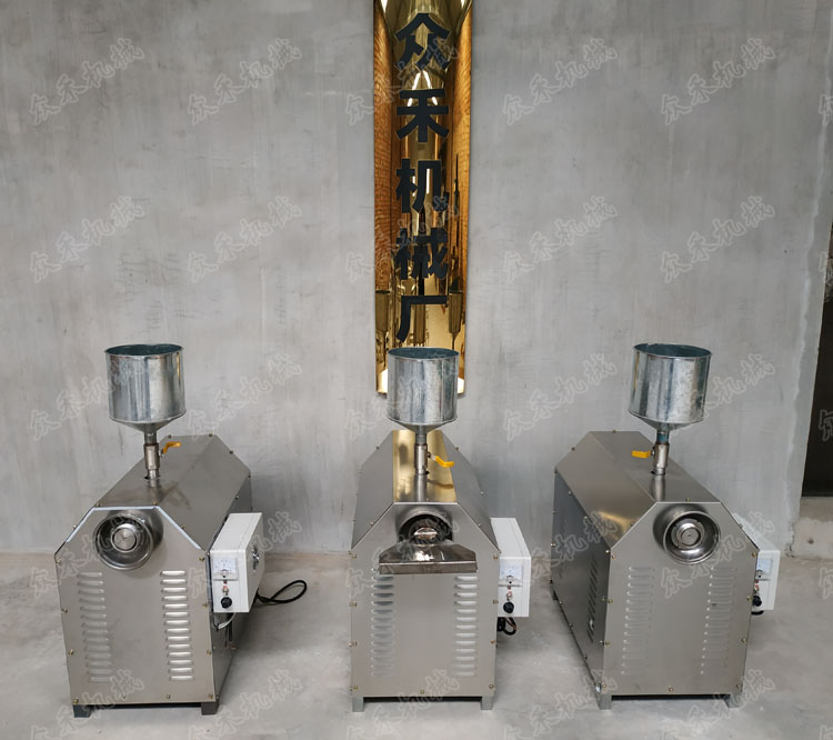 100型臥式搟面皮機(jī)