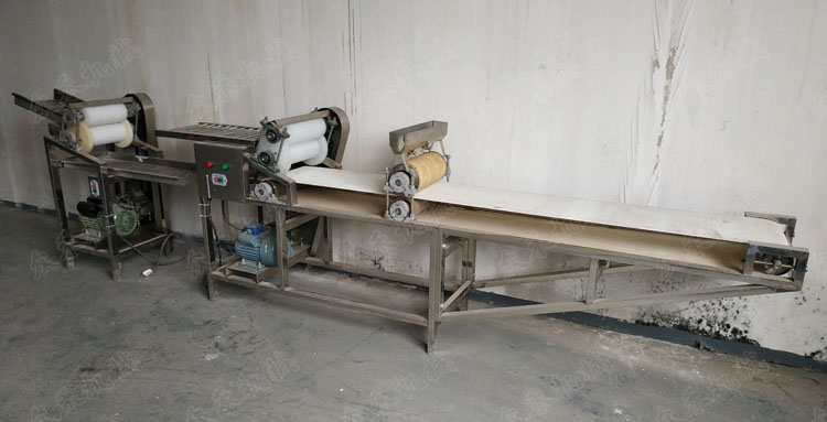 簡易仿手工搟面皮成型機價格多少錢